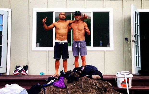BJ Penn e Dominick Cruz (Foto: Instagram)