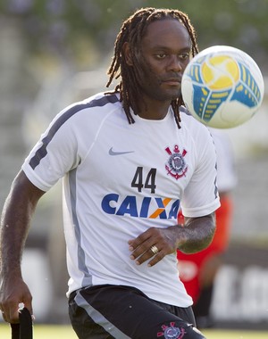 Love ganha teste no Paulista e pode ser opção de Tite para a Libertadores