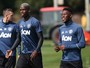 Pogba faz primeiro treino pelo United, mas não joga na estreia do Inglês 