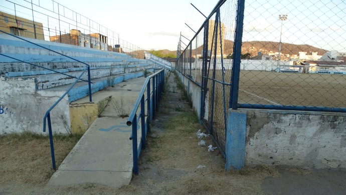 Estádio Otávio Limeira Alves (Foto: Vital Florêncio / GloboEsporte.com)