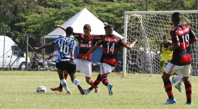 Flamengo x Grêmio, sub-15, Votorantim (Foto: Marcos Ferreira / Secom Votorantim)