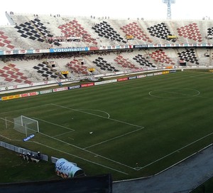 TR Estádio Arruda (Foto: Lucas Liausu)
