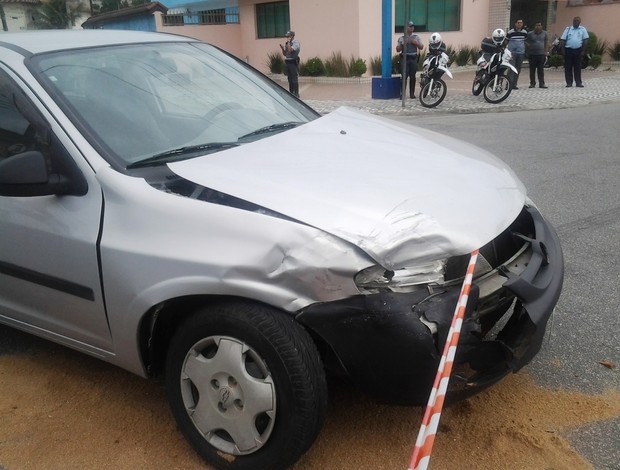 Renê Júnior acidente carro (Foto: Lincoln Chaves)