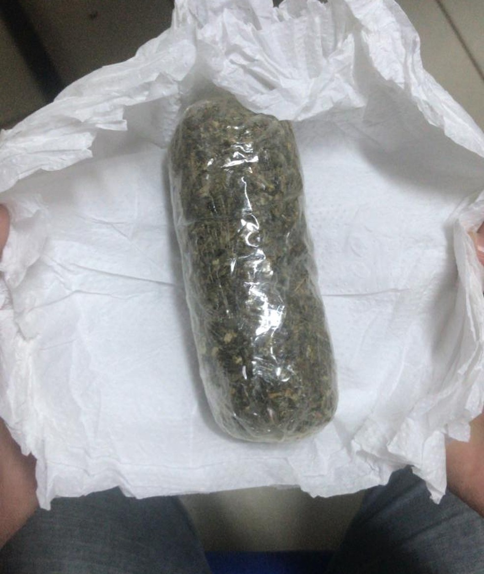 Jovem Tenta Entrar Na Cpp De Palmas Documento Falso E Pacote De Maconha Na Vagina