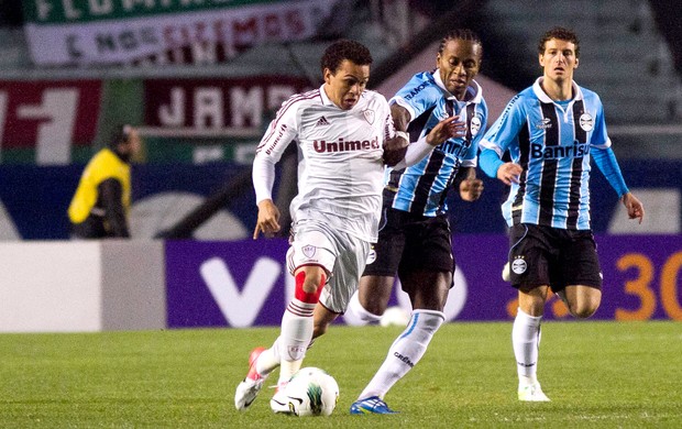 Wellington Nem e Zé Roberto, Grêmio x Fluminense (Foto: Alexandre Auler / Photocamera)