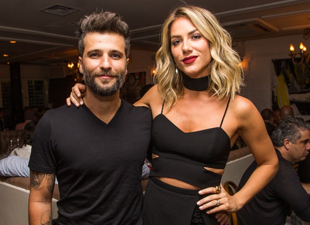 Giovanna Ewbank E Bruno Gagliasso Relembram Problema Em Vida Sexual Desconforto Quem Quem