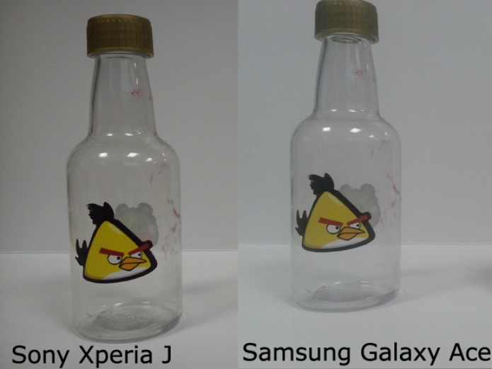 Xperia J tem câmera melhor do que a do Galaxy Ace (Foto: Elson de Souza/TechTudo) Xperia J tem câmera melhor do que a do Galaxy Ace (Foto: Elson de Souza/TechTudo)