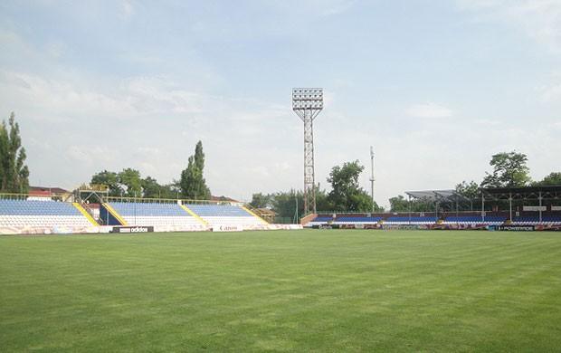 Metalurh Donetsk, Est&aacute;dio do Metalurh, clube menos famoso de Donetsk (Foto: Rafael Maranh&atilde;o / GLOBOESPORTE.COM)