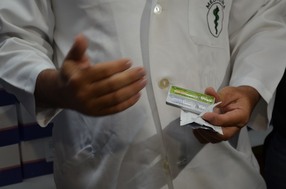 Teste rápido permitirá diagnóstigo da doença em até 30 minutos, segundo secretário de saúde Williames Pimentel (Foto: Hosana Moraes/G1)