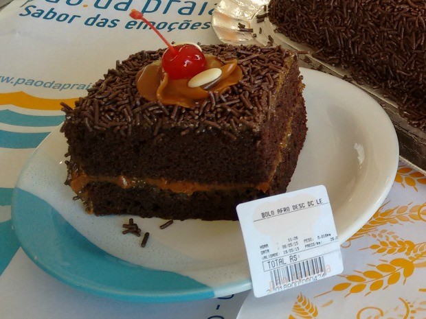 Popular nega maluca virou bolo afrodescendente em Rio Grande (Foto: Pão da Praia/Divulgação)