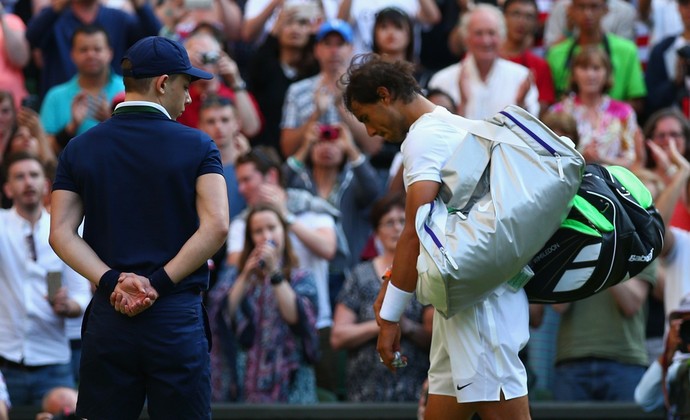 Rafael Nadal, Wimbledon, derrota, cabisbaixo (Foto: Getty Images)
