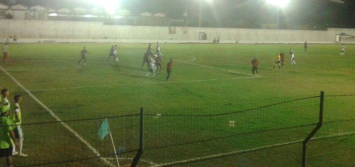 &Iacute;bis e Barreiros jogaram no est&aacute;dio Paulo Petribu, em Carpina (Foto: Divulga&ccedil;&atilde;o / &Iacute;bis)