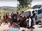 Batida entre caminhão e carro deixa feridos na AMG-370 em Nova Serrana