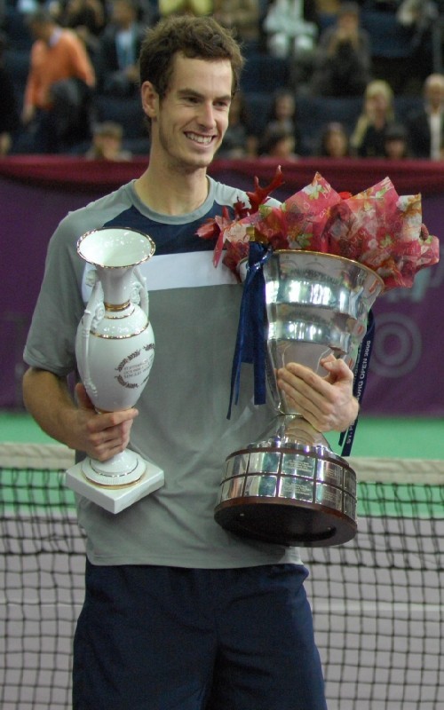 Murray com mais um troféu em São Petersburgo (Foto: Arquivo)