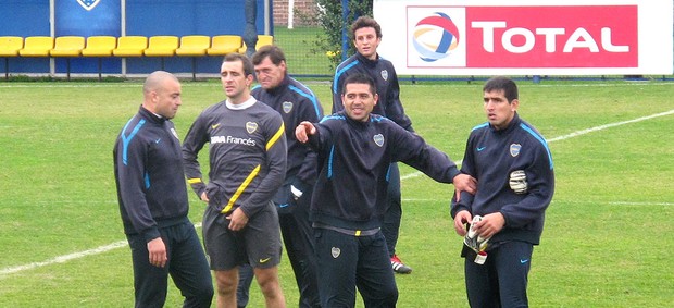 jogadores no treino do Boca Juniors (Foto: Alexandre Lozetti / Globoesporte.com)