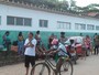 Pais protestam pelo 3º dia pedindo melhorias em escola de Fundão, ES