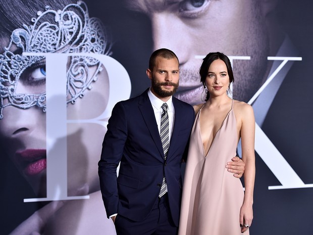 Who save depart EGO - Dakota Johnson ousa em première de 'Cinquenta tons mais escuros' -  notícias de Cinema