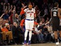 Carmelo ultrapassa Barkley e lidera Knicks em vitória sobre os Spurs