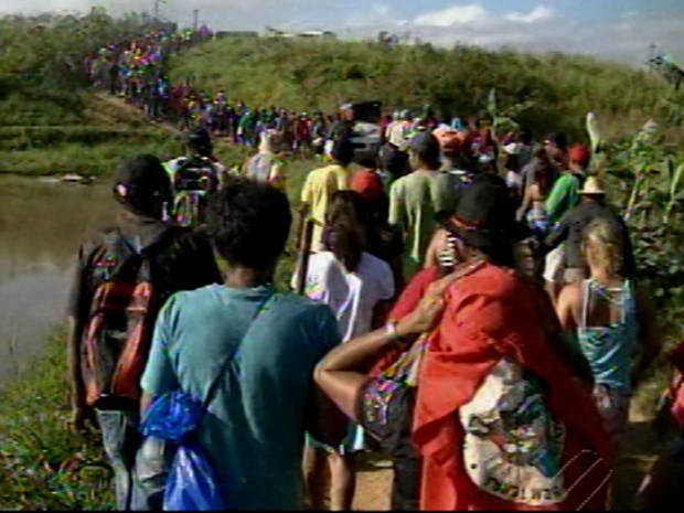 Mais famílias chegam para ocupar a Fazenda Cedro (Foto: Reprodução/TV Liberal)