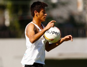 Neymar santos treino  (Foto: Ricardo Saibun / Agência Estado)