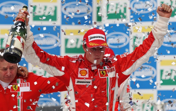 Em 2007, Kimi Raikkonen conquistou o único título de Pilotos da Ferrari após a era Michael Schumacher (Foto: Getty Images)