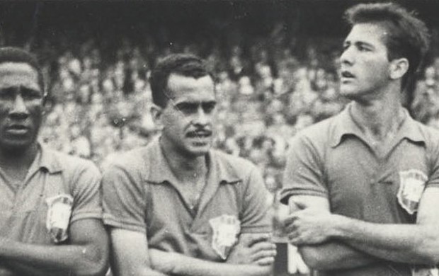 Zito Seleção Brasileira 1958 (ao centro) (Foto: Arquivo/ Globoesporte.com)