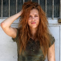 Alto Astral - Sophia Abrahão vira mendiga - Globo.com