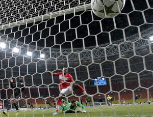 Emmanuel Emenike spartak moscou gol celtics (Foto: Agência AP)