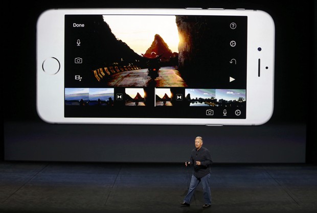 Phil Schiller, vice-presidente de marketing da Apple, comenta novos recursos de câmera dos iPhones 6s e 6s Plus (Foto: Reuters/Beck Diefenbach)
