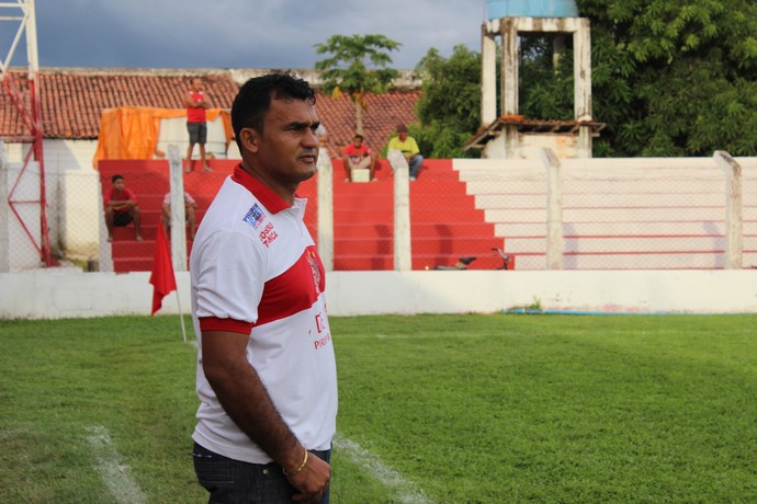 Paolo Rossi, treinador do 4 de Julho (Foto: Josiel Martins) Paolo Rossi, treinador do 4 de Julho (Foto: Josiel Martins)
