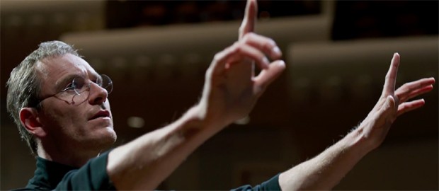 Michael Fassbender interpreta Steve Jobs no novo longa (Foto: Reprodução/YouTube)