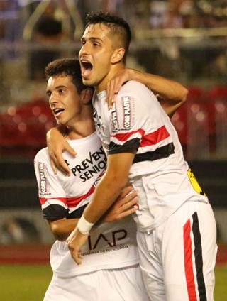 Shaylon Pedro Bortoluzo São Paulo (Foto: Reprodução/Twitter SaoPauloFC)