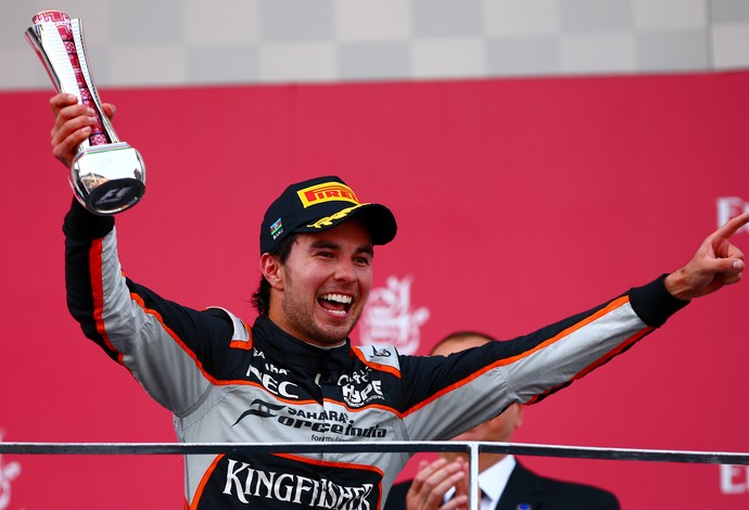 Sergio Pérez comemora pódio no GP da Europa (Foto: Getty Images)