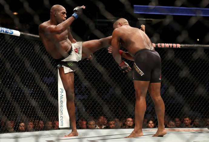 Jon Jones, Daniel Cormier, UFC 214, MMA (Foto: Getty Images)