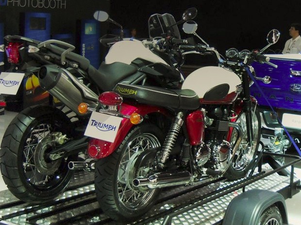 Tiger 800XC e Bonneville estão expostas no Salão de São Paulo (Foto: Divulgação) Tiger 800XC e Bonneville estão expostas no Salão de São Paulo (Foto: Divulgação)