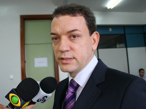 Promotor do Ministério Público do Amazonas, Rogério <b>Marques Santos</b>, <b>...</b> - promotor