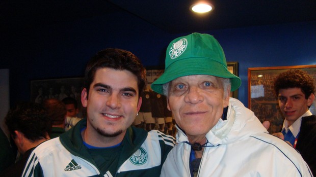 Bruno Venâncio, torcedor do Palmeiras de Tatuí (SP), com Ademir da Guia (Foto: Acervo pessoal)