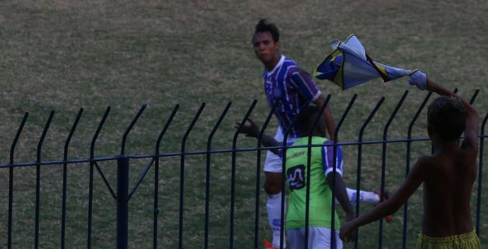 Felipe Augusto comemora gol do Madureira (Foto: Fabricio Salvador / Madureira Esporte Clube)