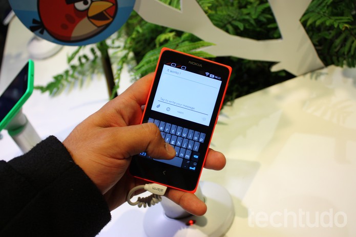 Nokia X (Photo: Allan Melo / TechTudo)