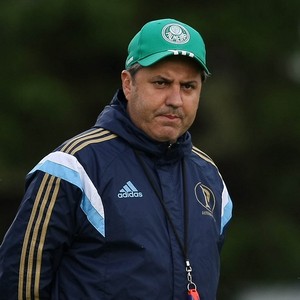 Kleina escala Palmeiras titular com Bruno César, Leandro e Miguel