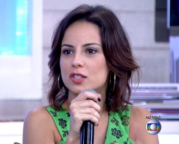 Andreia Horta conta experiência com seu cabelo (Foto: reprodução TV Globo)
