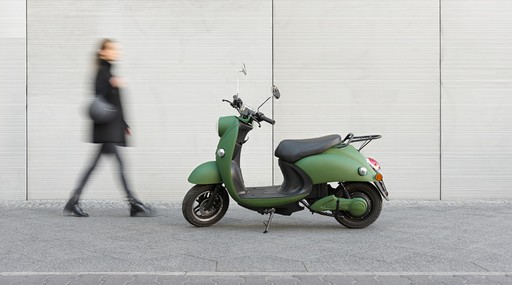 Em 2016, a empresa lançou seu primeiro modelo de scooter elétrico e agora apresenta uma versão melhorada do mesmo produto