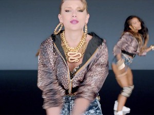 Taylor Swift no clipe de 'Shake it off' (Foto: Divulgação)