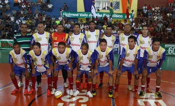 Time de futsal do Cabrobó  (Foto: Marketing TV Grande Rio) Time de futsal do Cabrobó  (Foto: Marketing TV Grande Rio)