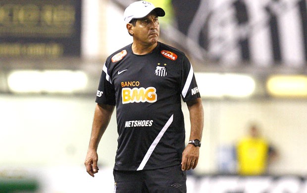 Muricy, Santos e Atlético-mg (Foto: Ricardo Saibun / Divulgação Santos FC)