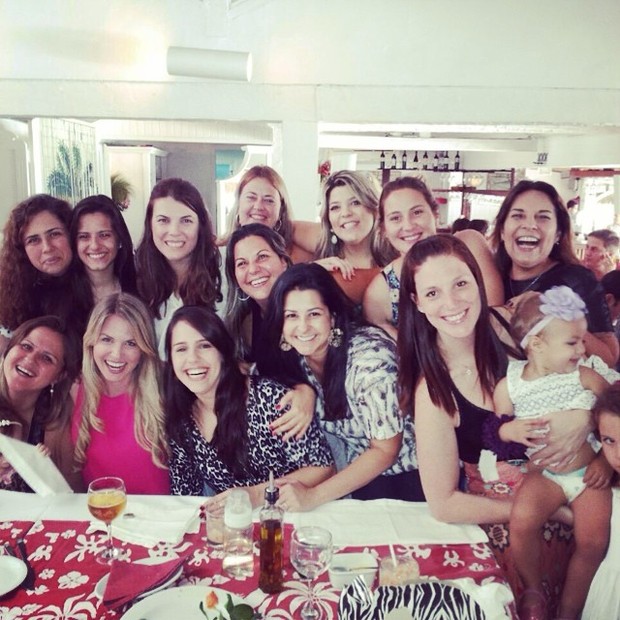 Susana Werner com amigas no aniversário (Foto: Instagram)
