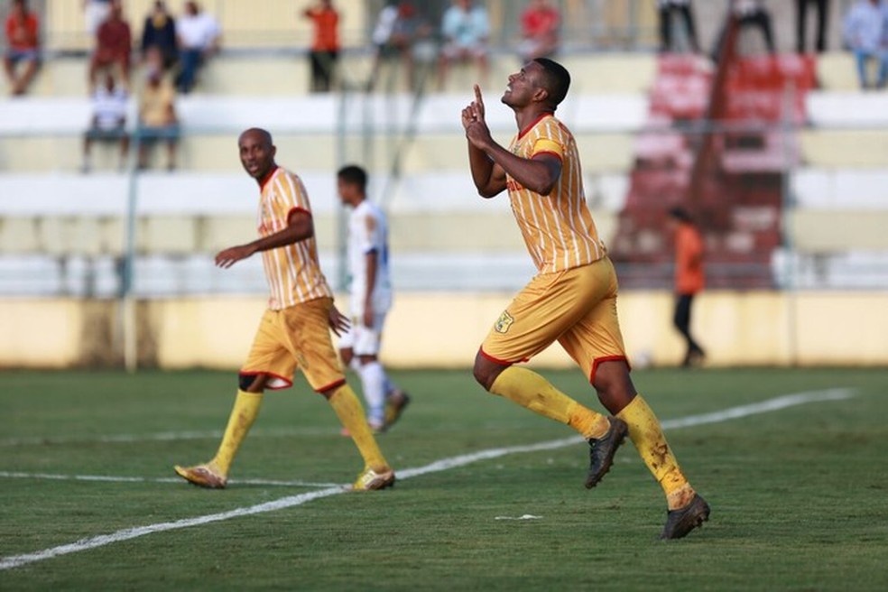 Zagueiro Welton Felipe marcou o gol que salvou o Brasiliense na reta final (Foto: MichaelMelo/Metrópoles)