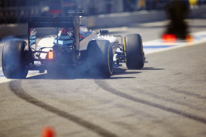 Felipe Massa não saiu dos boxes a tempo para abrir mais uma volta - GP da Espanha (Foto: EFE) Felipe Massa não saiu dos boxes a tempo para abrir mais uma volta - GP da Espanha (Foto: EFE)