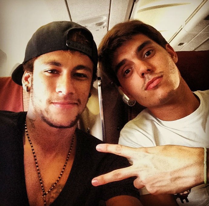 Neymar já no avião pronto para retornar a Barcelona (Foto: Reprodução/Instagram) Neymar já no avião pronto para retornar a Barcelona (Foto: Reprodução/Instagram)