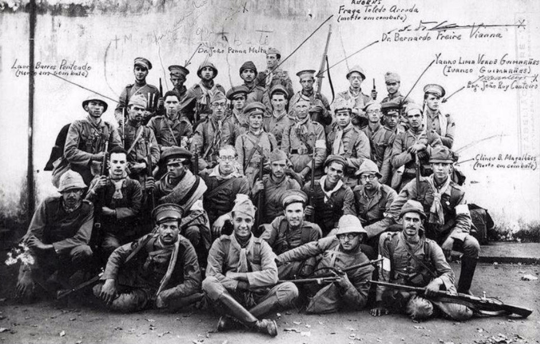 Batalhão paulista durante a revolução de 1932 (Foto: Wikimedia Commons)